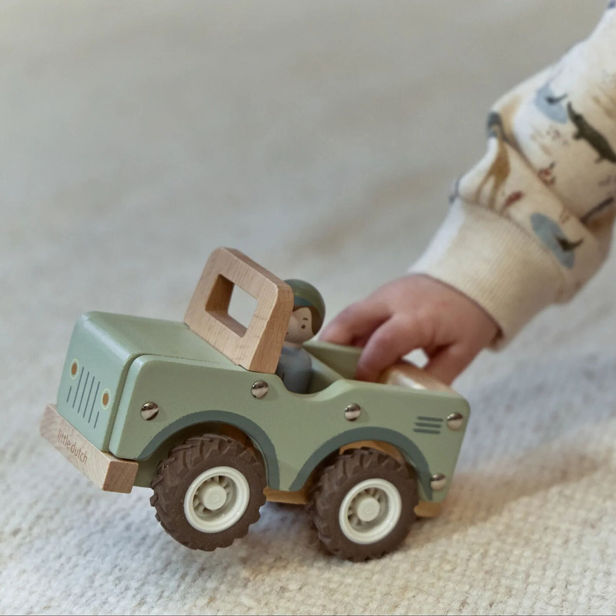 Wooden Safari Car ranger figure