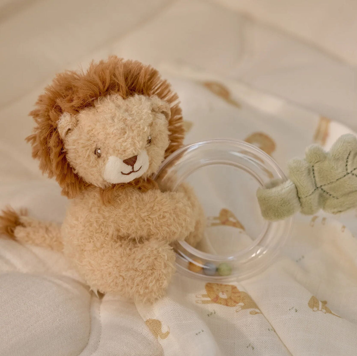 Lion ring rattle detail