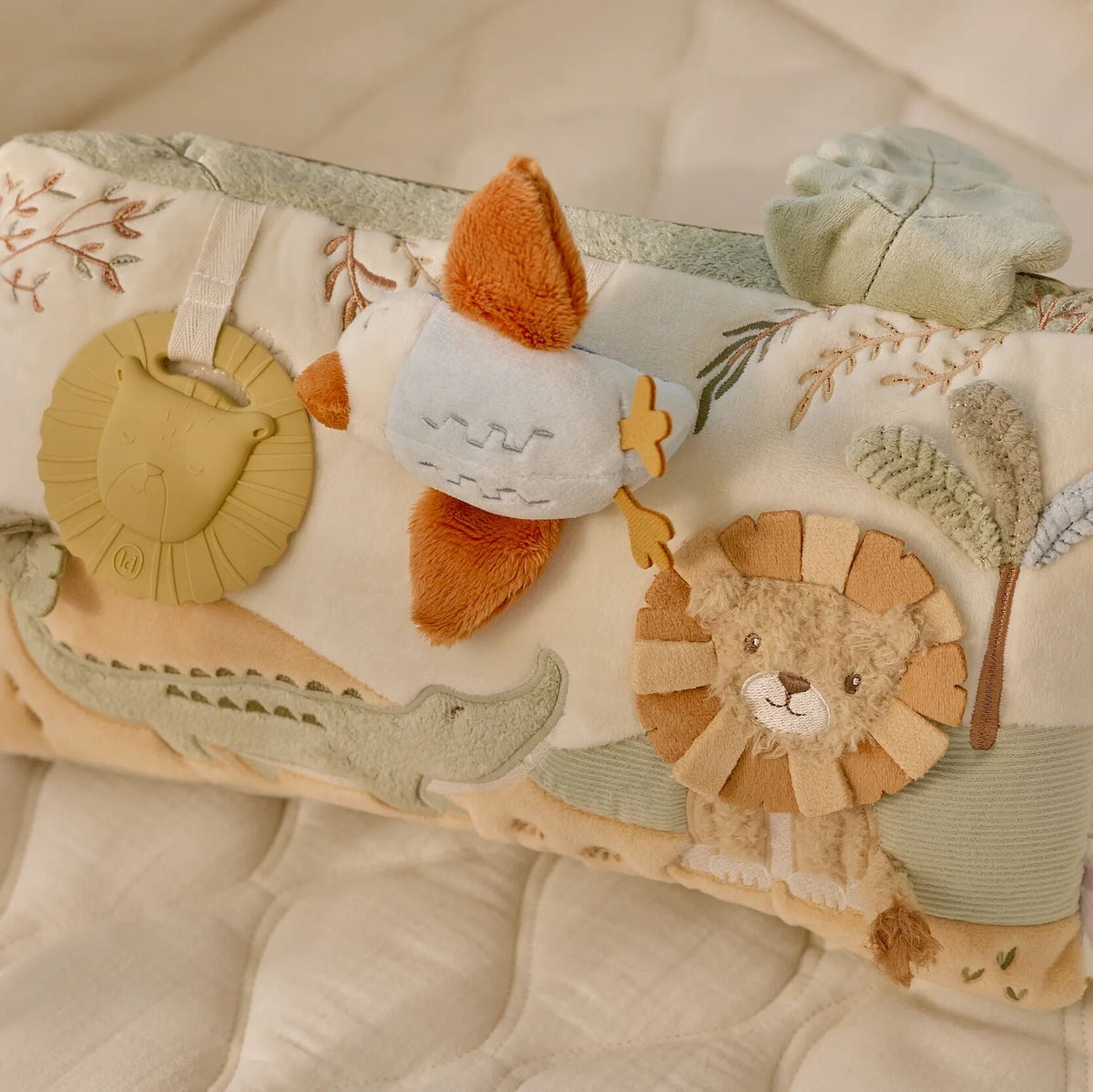 Activity Triangle teething ring