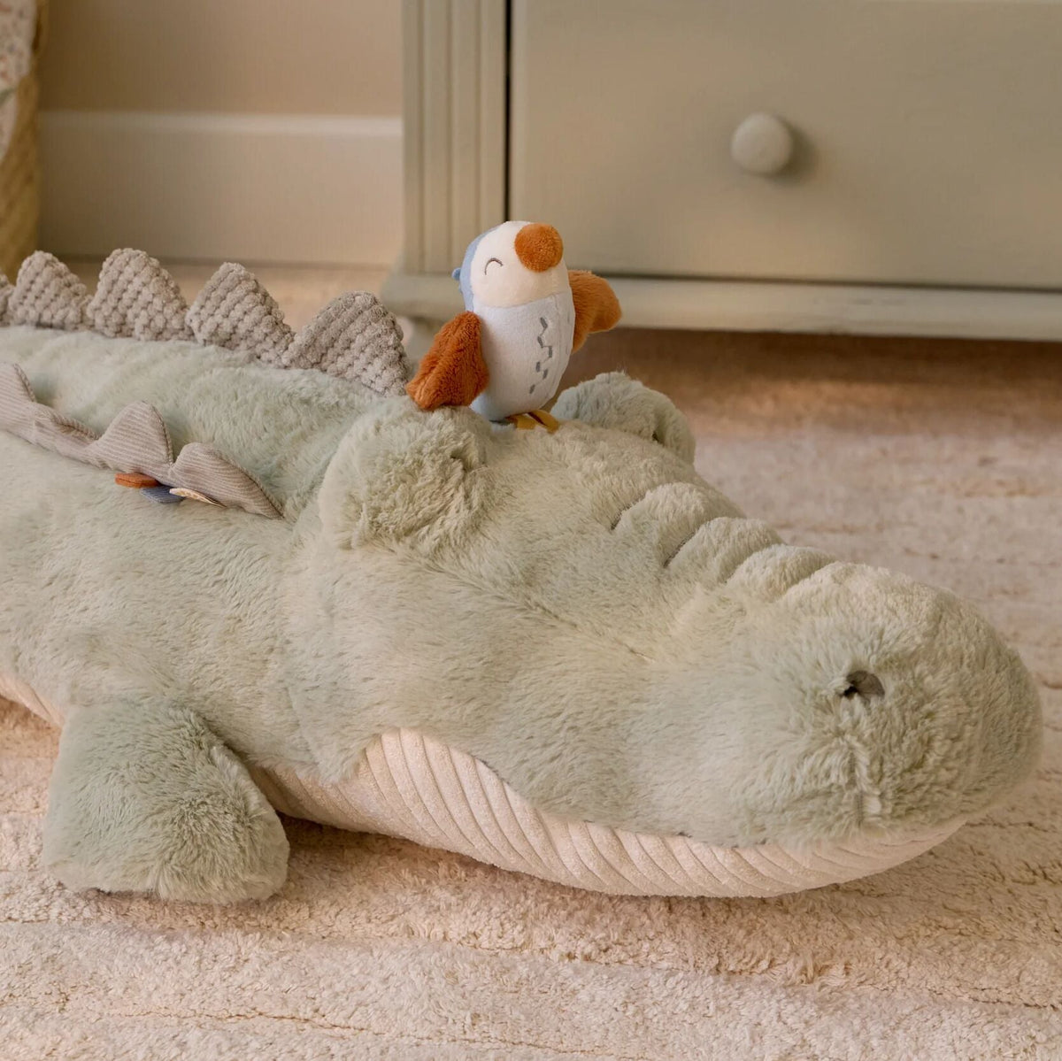 Activity Cuddle Crocodile bird detail