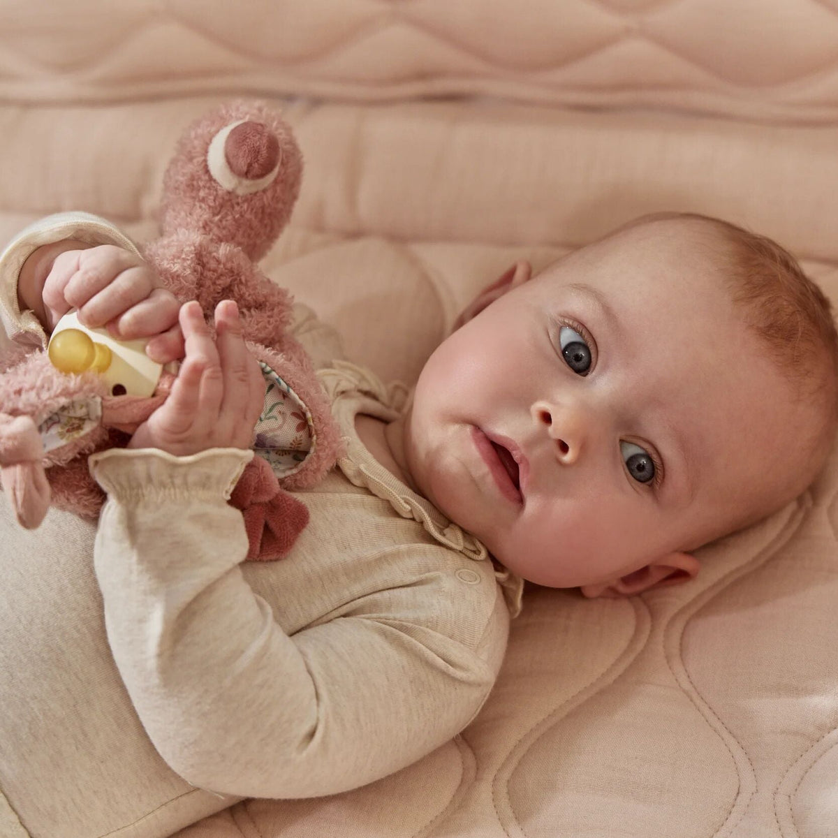 Flamingo comforter dummy loop