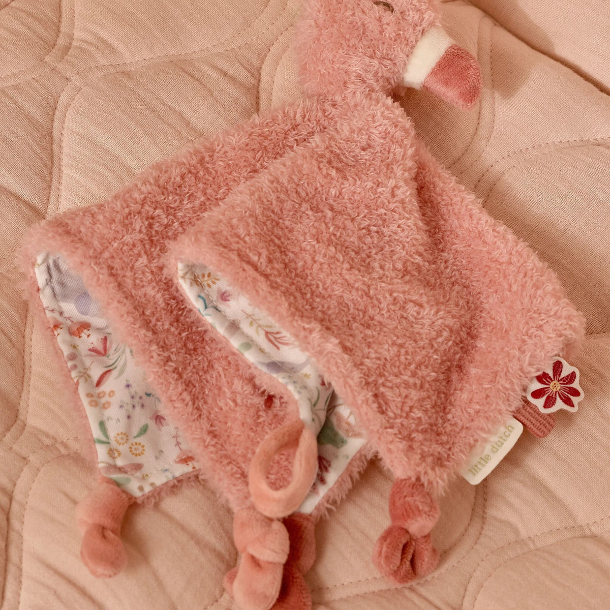 Flamingo comforter back
