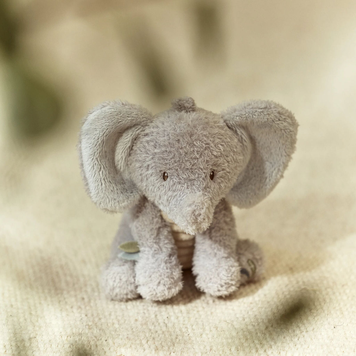 Cuddle Elephant leaf embroidery