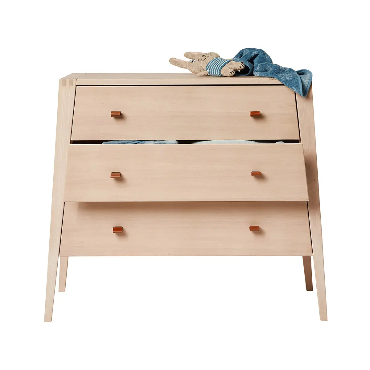 Leander Linea Dresser  