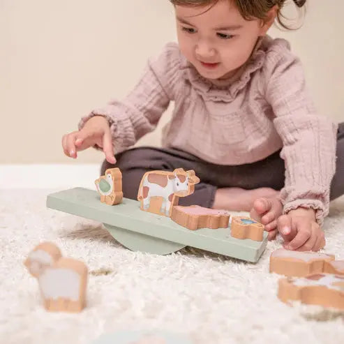 Little Dutch Little Farm Balance Game