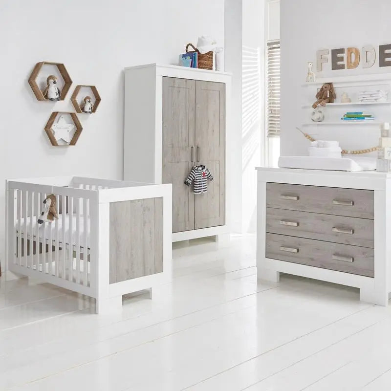 Love N Care Lucca Cot Bundle  