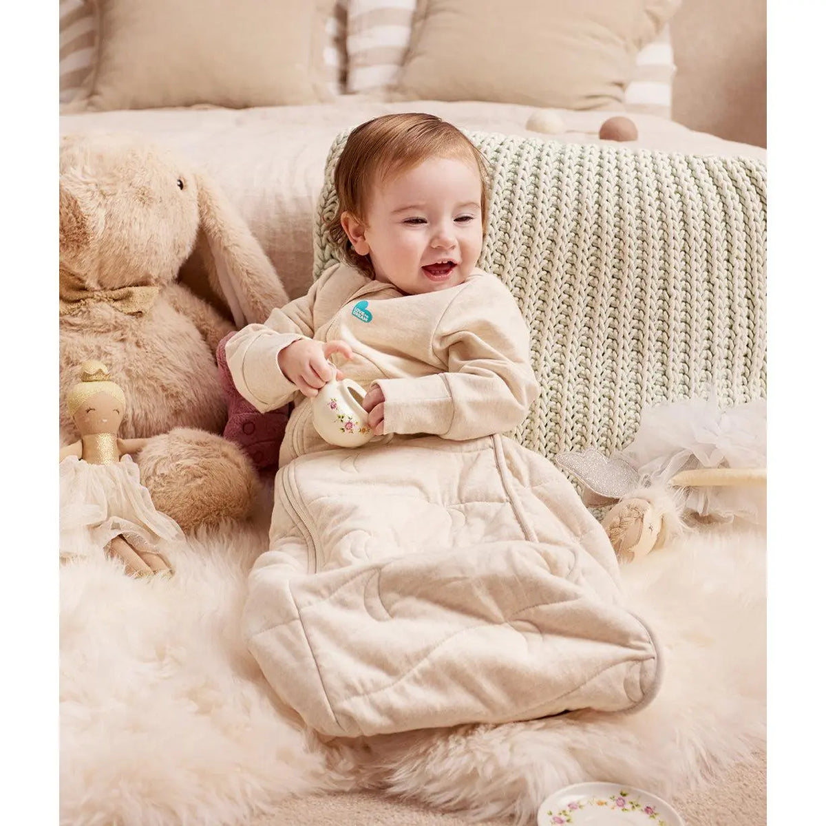 Love to Dream Sleep Bag 3.5 TOG — two-way zip detail for easy nappy changes