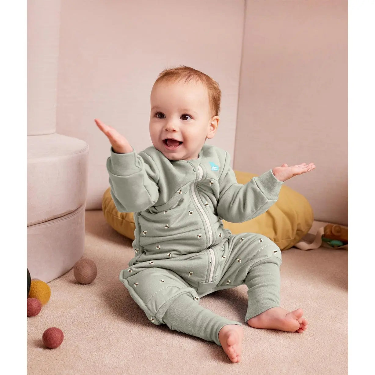 Love to Dream Sleep Suit Long Sleeve 2.5 TOG Cotton Olive Bees — front product view