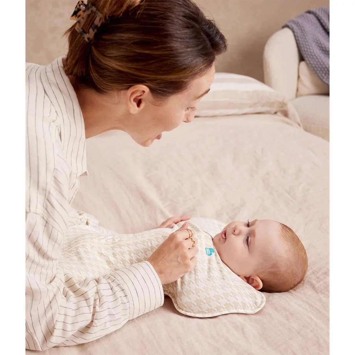 Swaddle Up™ 1.0 TOG Cotton Tan Houndstooth