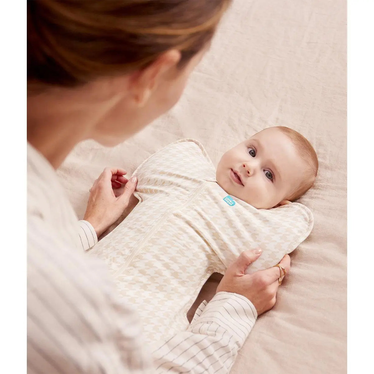 Swaddle Up™ 1.0 TOG Cotton Tan Houndstooth