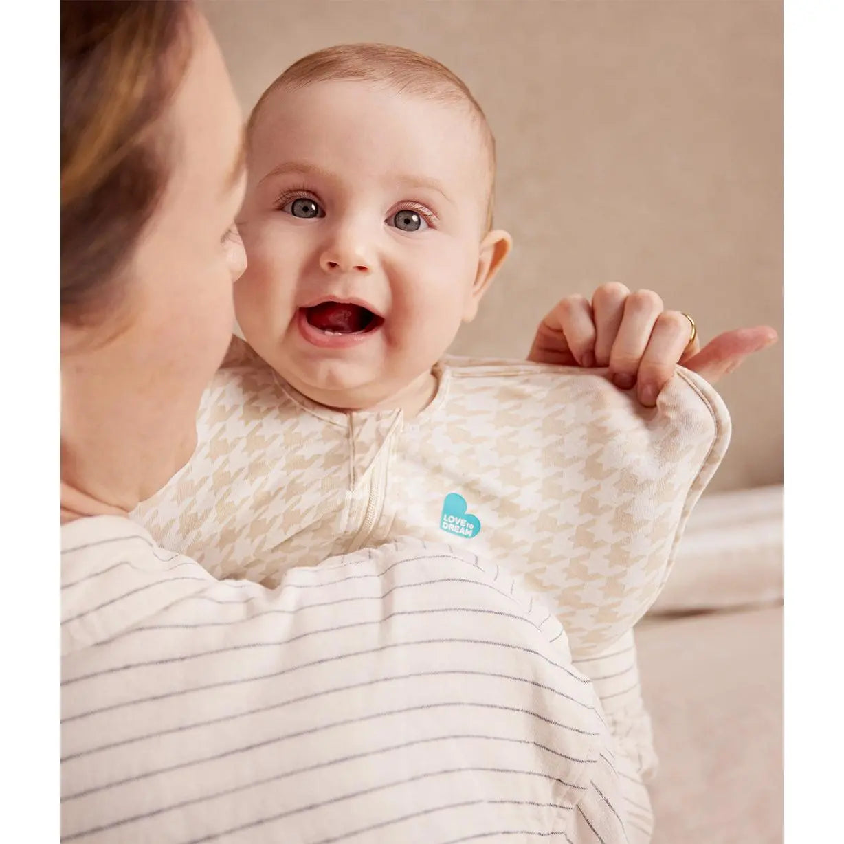 Swaddle Up™ 1.0 TOG Cotton Tan Houndstooth