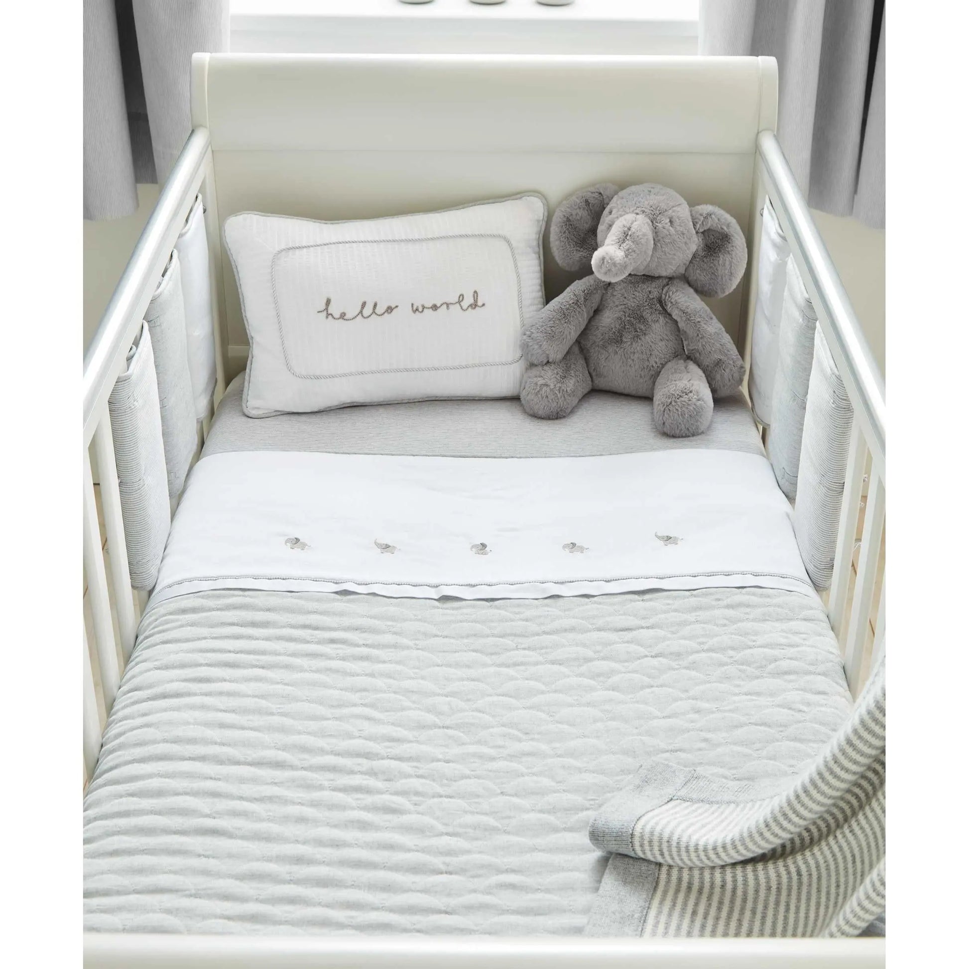 Mamas & Papas WTTW Elephant Quilt folded — machine washable, fits W60–70cm × L120–140cm cots
