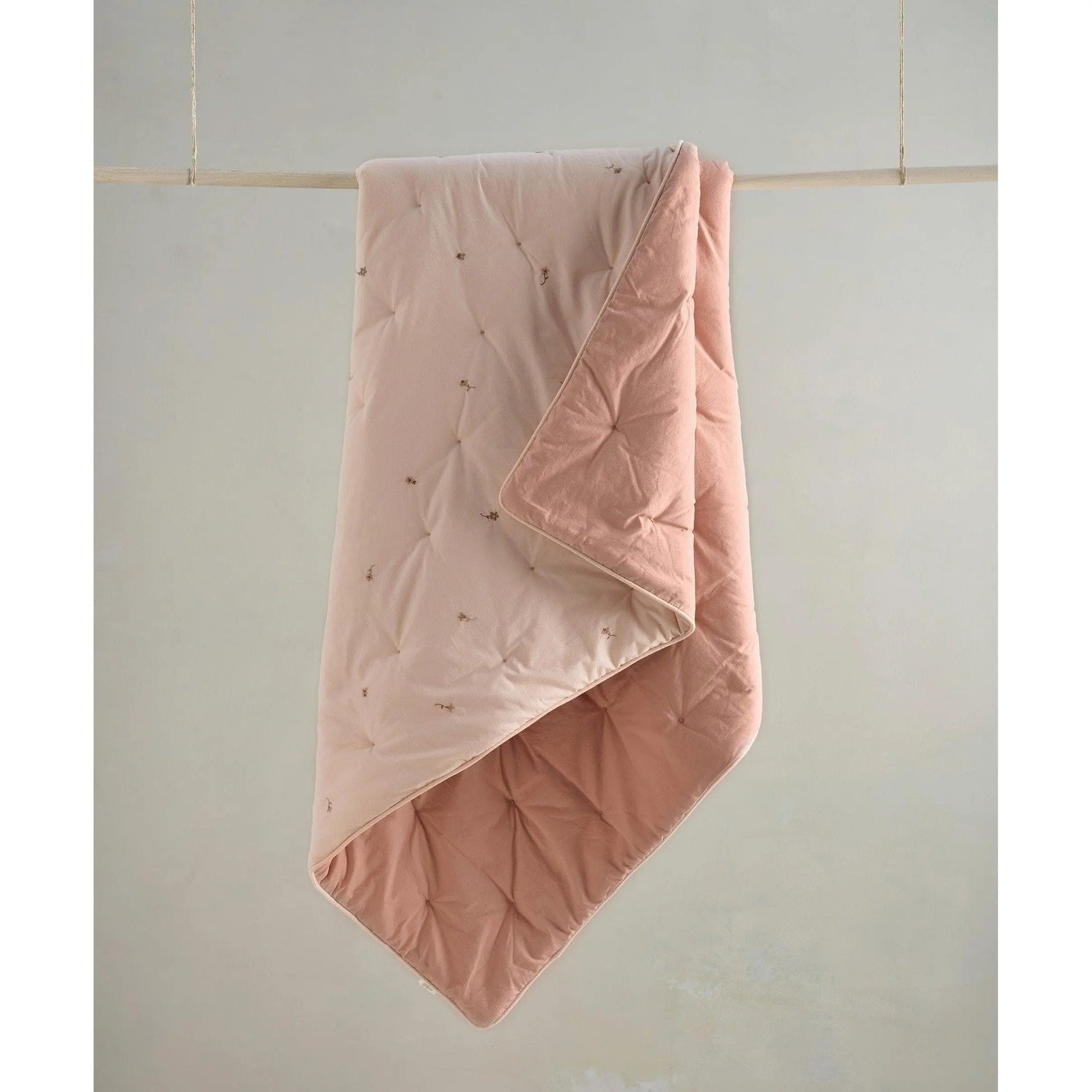 WTTW Wildflower 4 Tog Quilt — hero shot showing botanical embroidery and cotton exterior