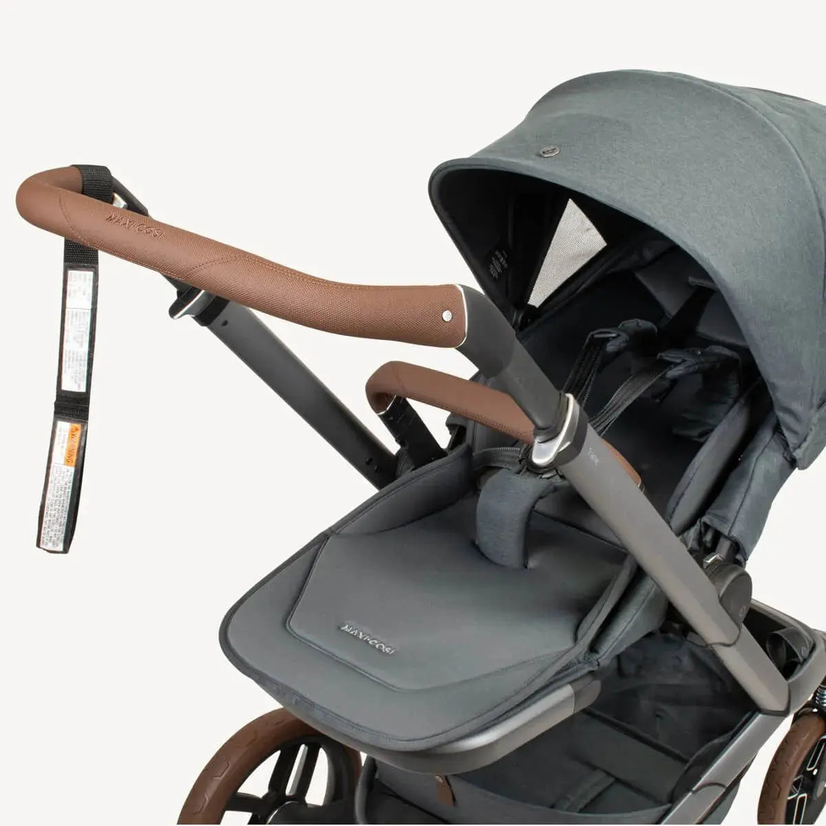 maxi cosi fame pushchair Maxi Cosi Fame Stroller and Bassinet - Twillic Graphite