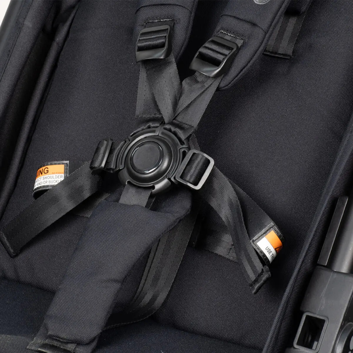 Maxi Cosi Leya 5-point harness buckle, Essential Black