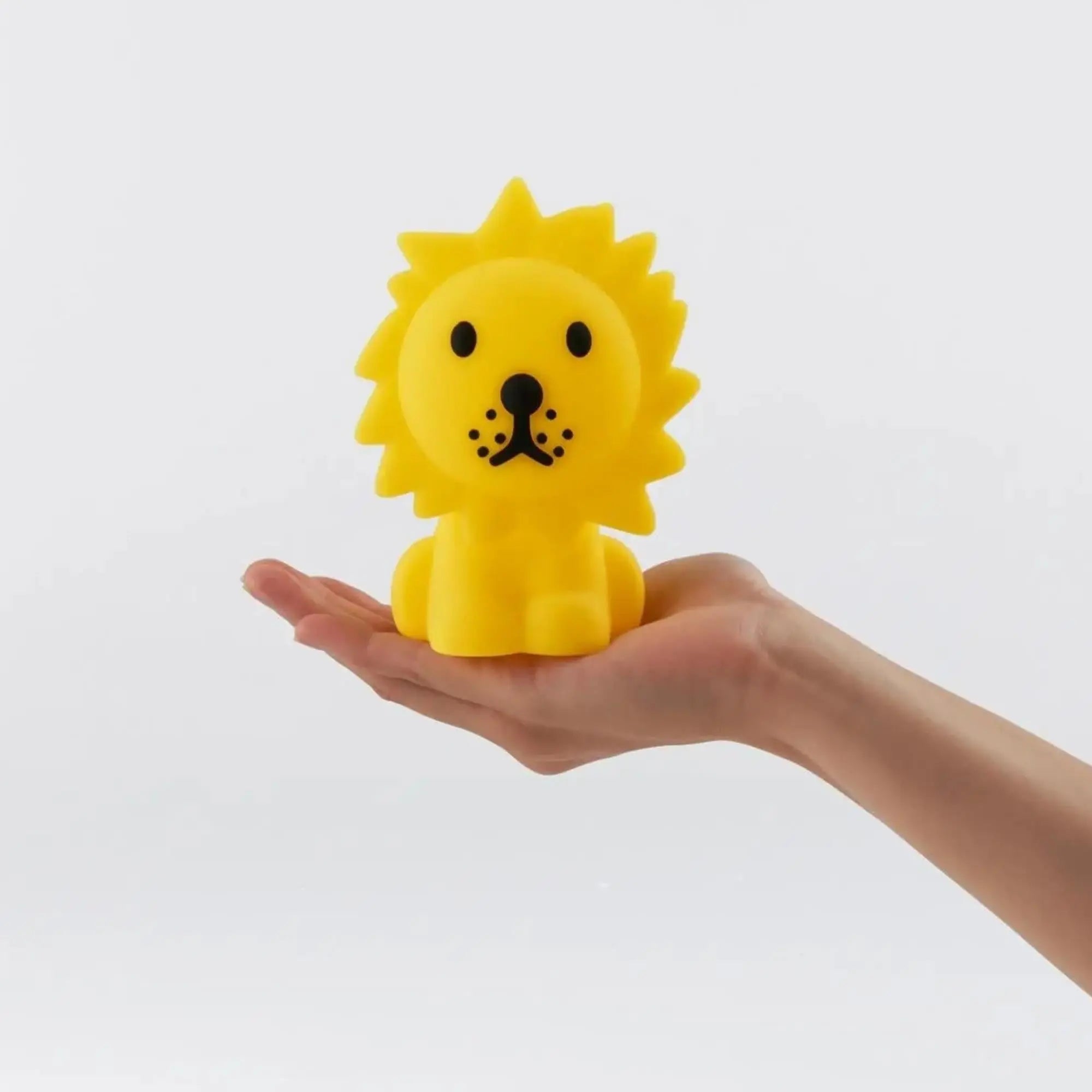 Mr Maria Lion Bundle of Light — compact BPA-free silicone collectible lamp, 7×8×11cm