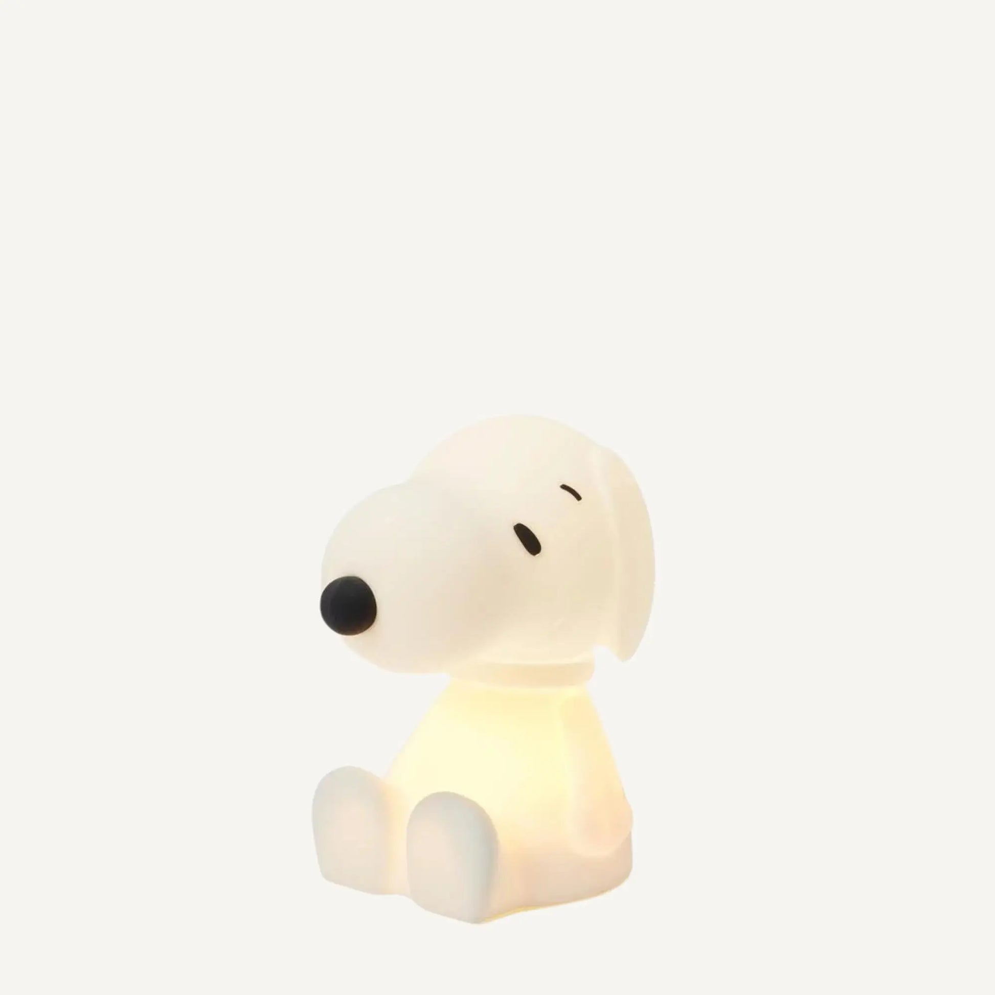 Snoopy First Light in child's bedroom — Mr Maria wireless BPA-free silicone lamp