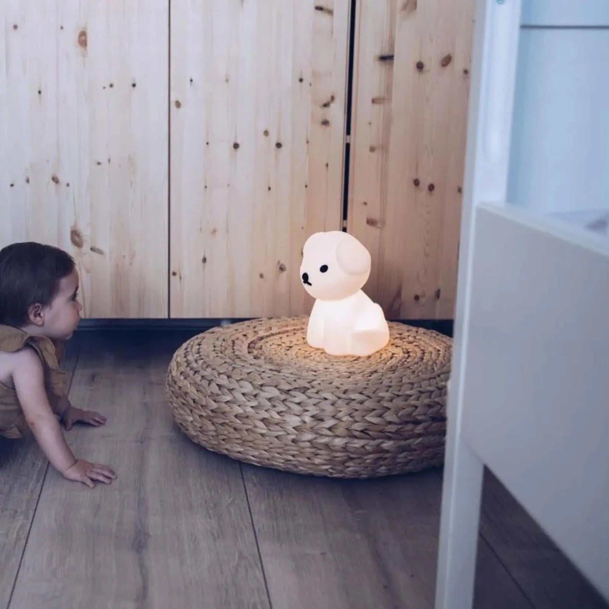 Mr Maria Snuffy First Light in child's room — BPA-free silicone night light