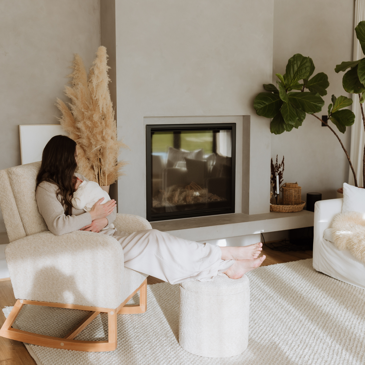 Cariboo Myla nursing chair and Mylo ottoman bundle with mum feeding baby