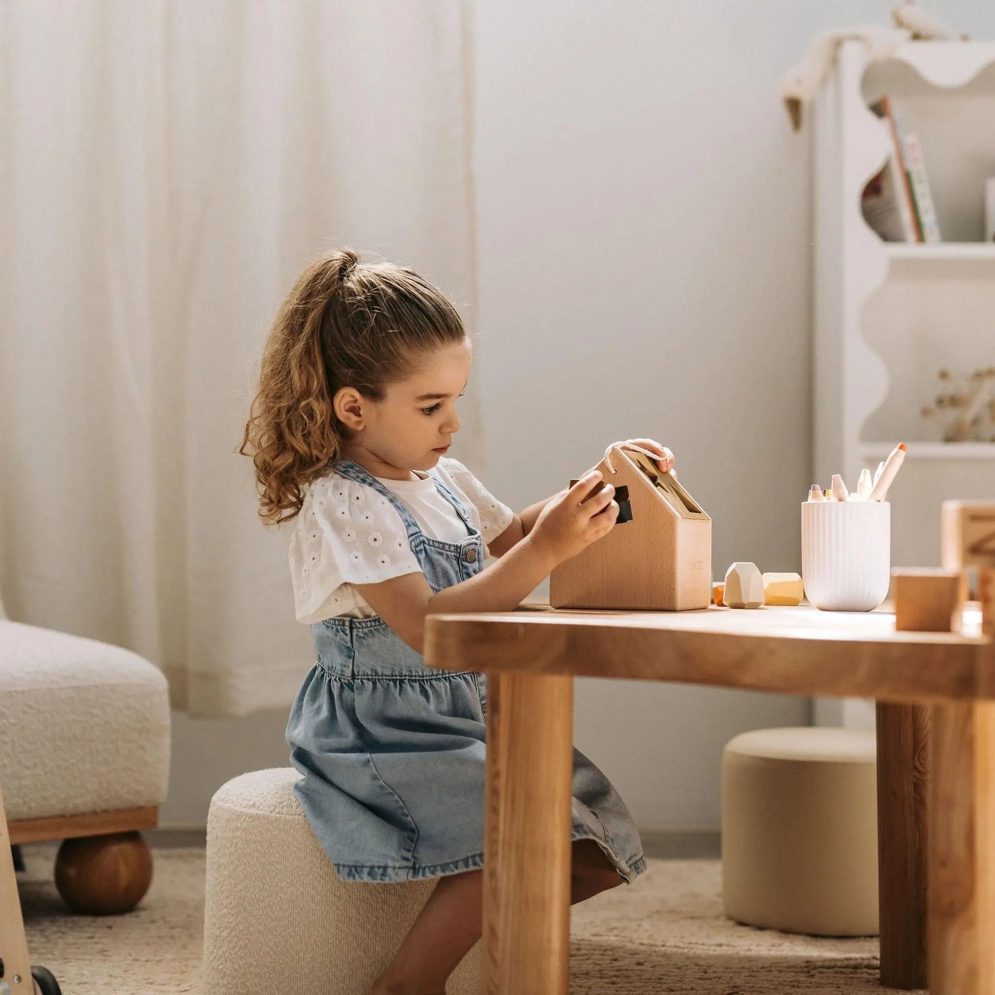 Nuage Interiors Léon Activity Table