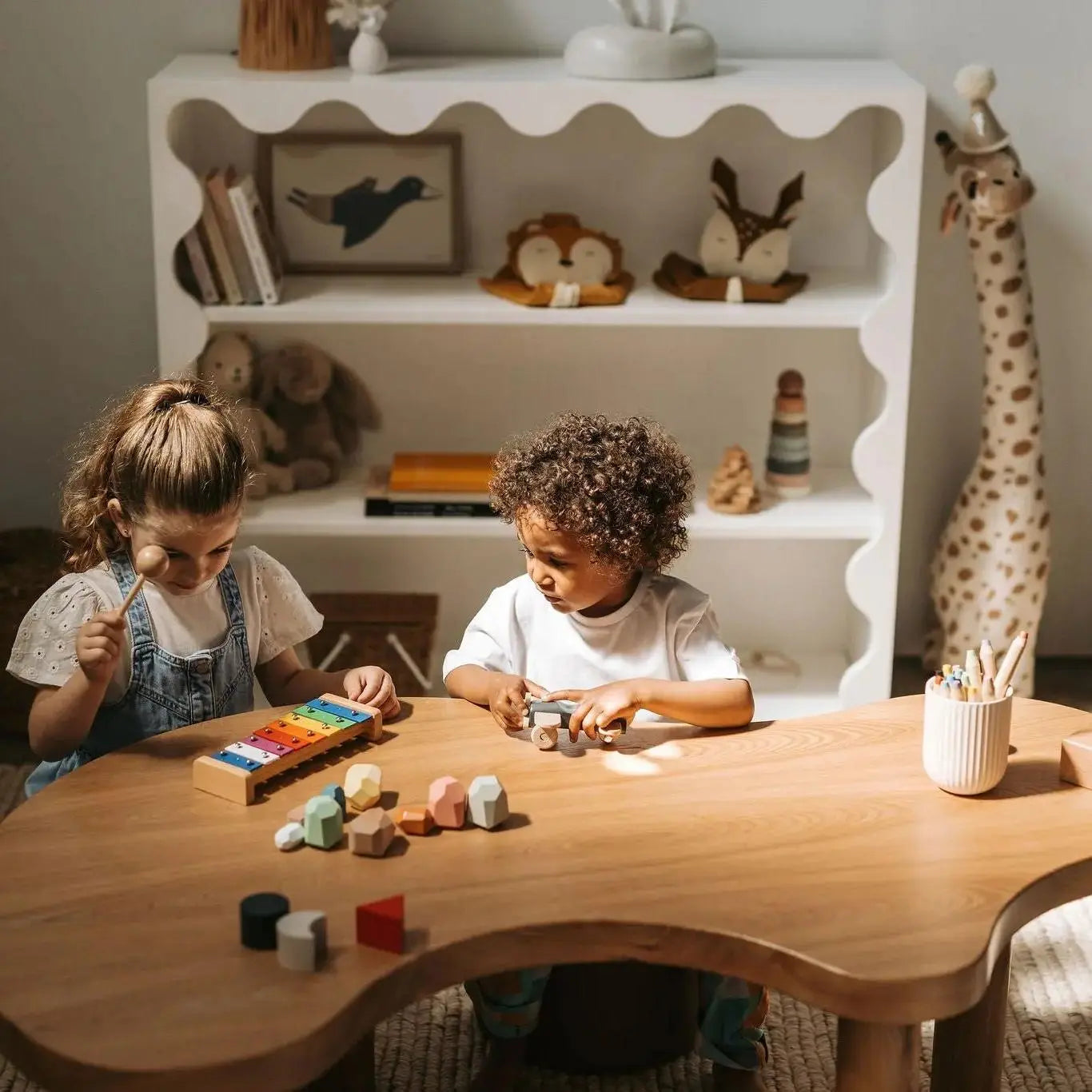 Nuage Interiors Léon Activity Table