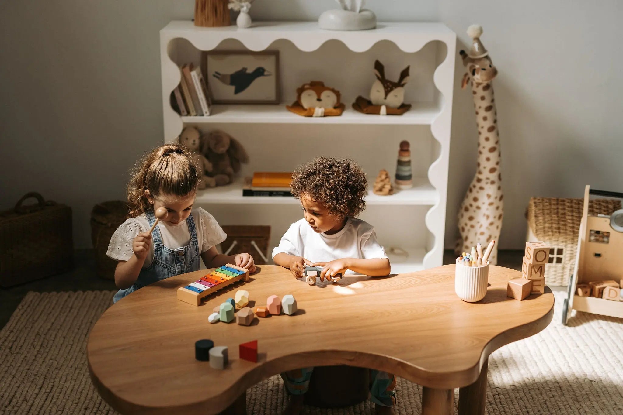 Nuage Interiors Léon Activity Table