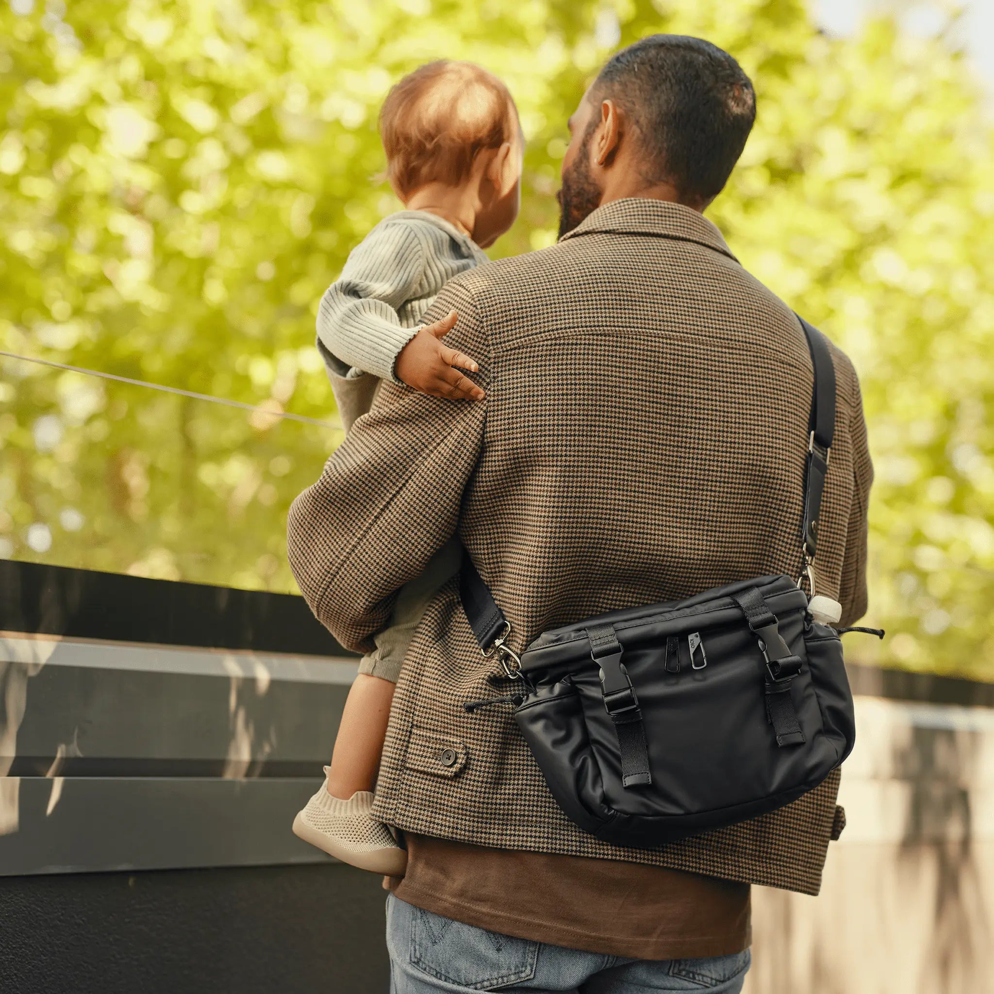 OiOi Traveller Pram Caddy - Black Weatherproof