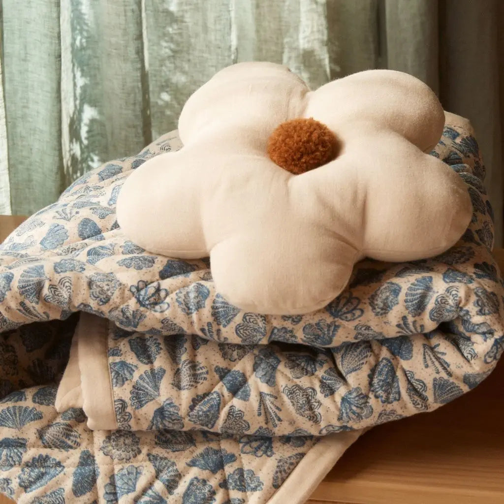 Phile Flower Pillow