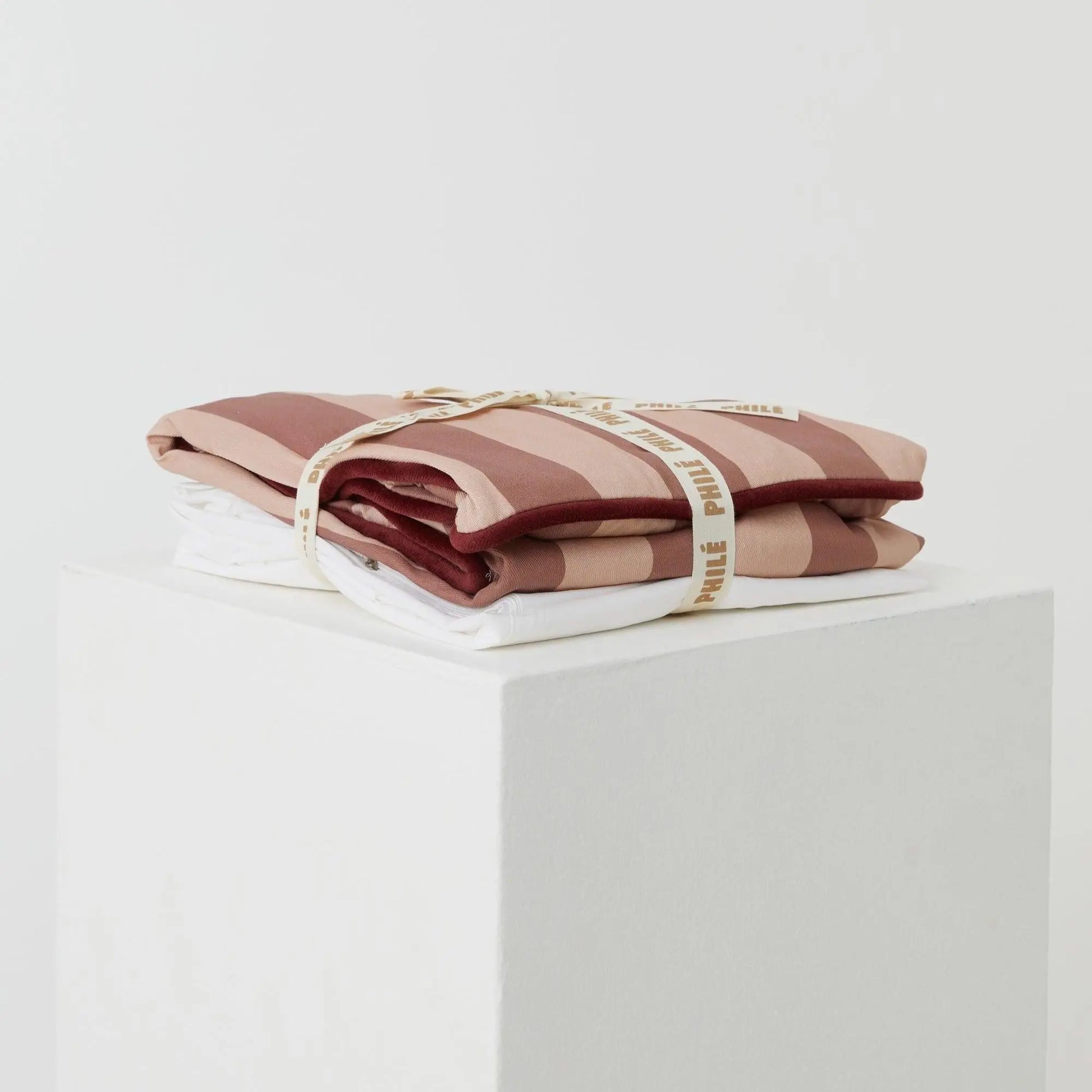 Phile Striped Toddler Lounger – Pink