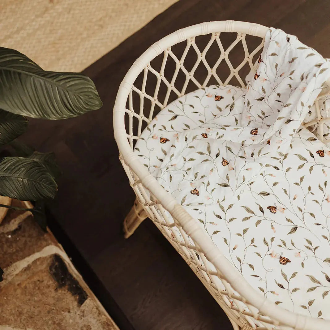 SNUG AS A BUB + CO Fly Away, Butterfly Bassinet Sheet