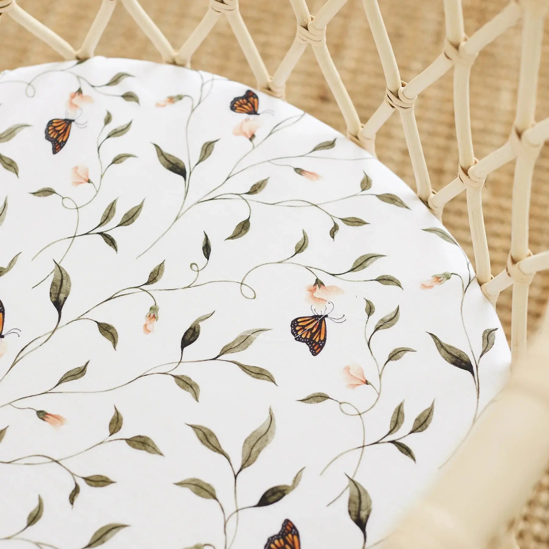 SNUG AS A BUB + CO Fly Away, Butterfly Bassinet Sheet