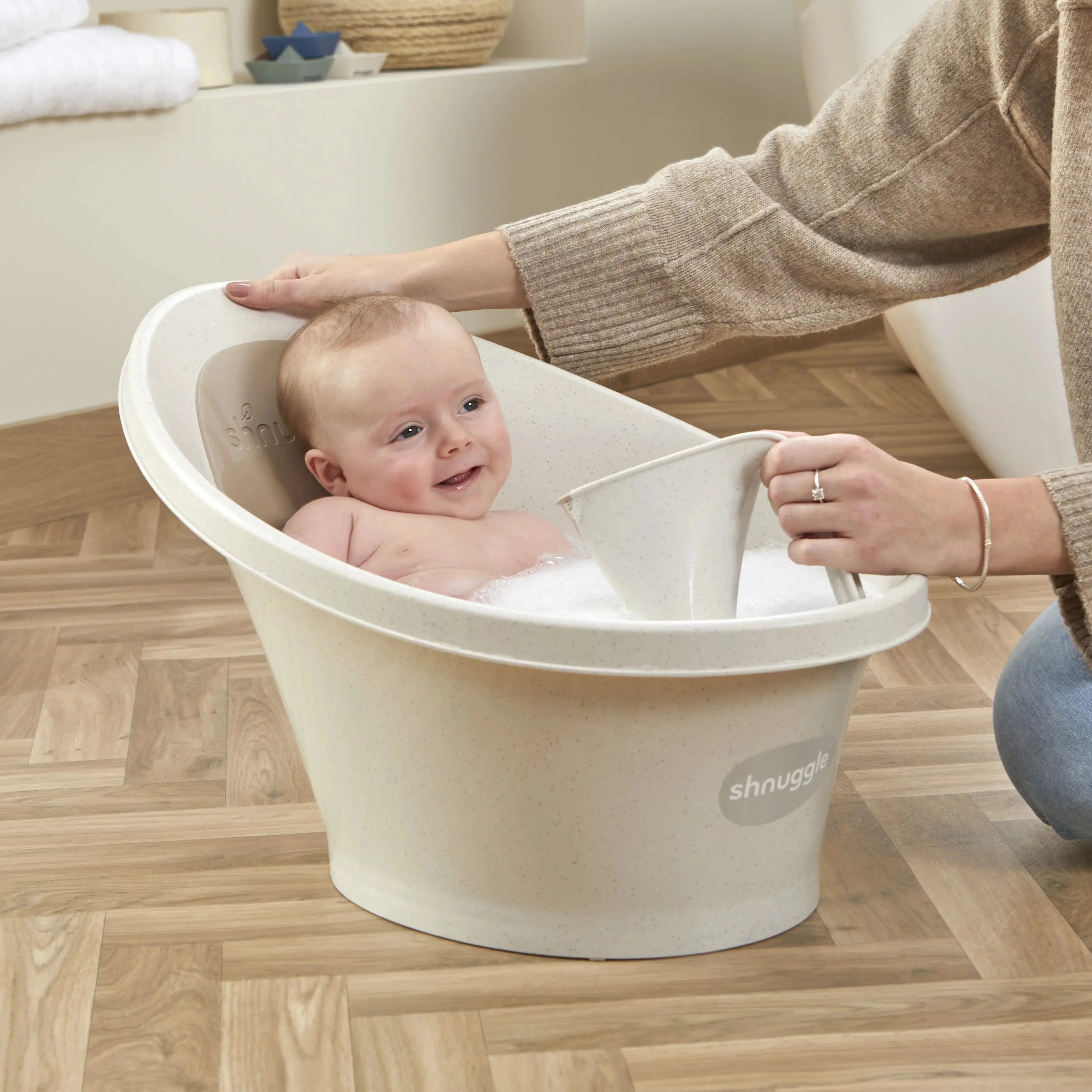 Shnuggle Eco Baby Bath | Recycled Materials | Built In Newborn Support and soft Backrest