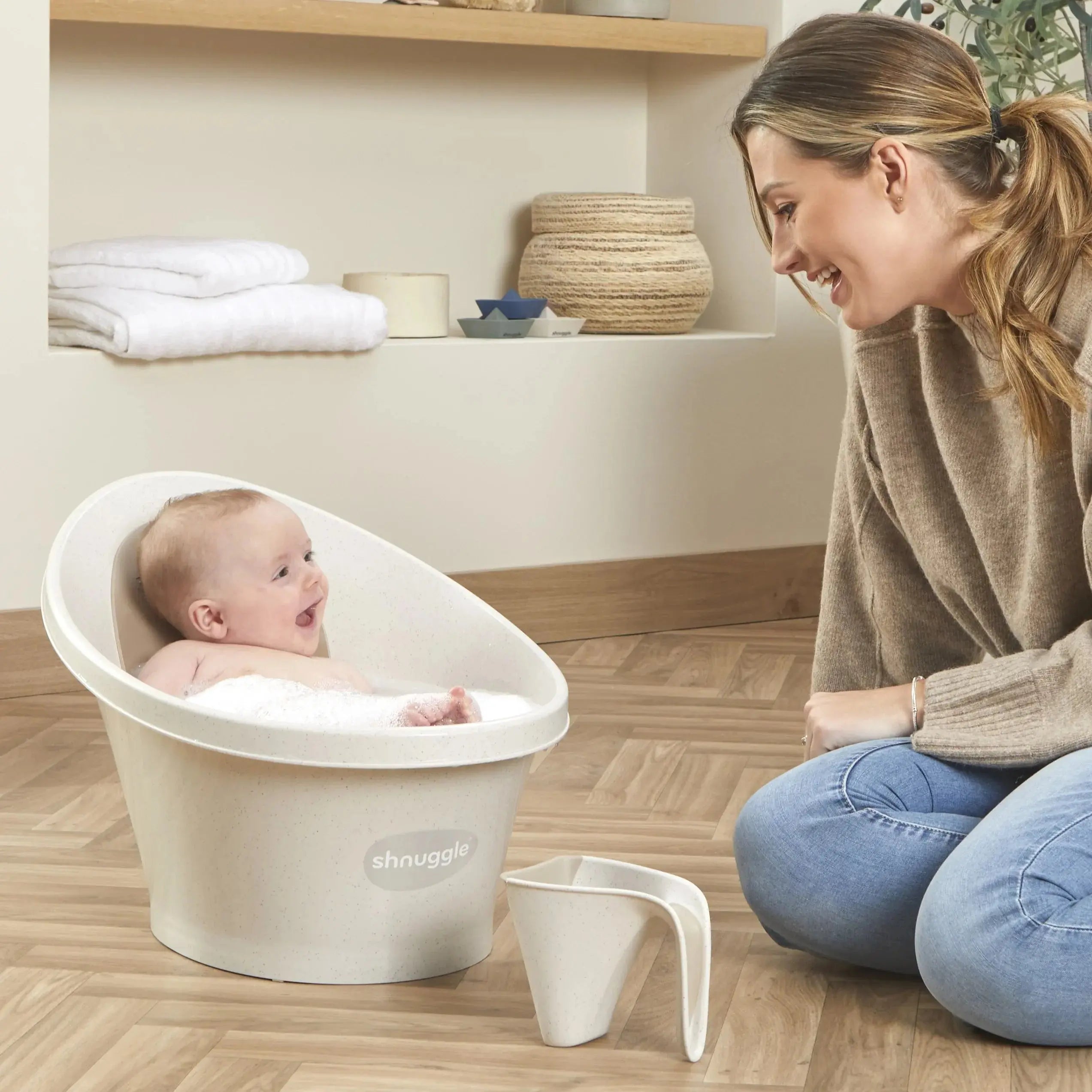 Shnuggle Eco Baby Bath | Recycled Materials | Built In Newborn Support and soft Backrest