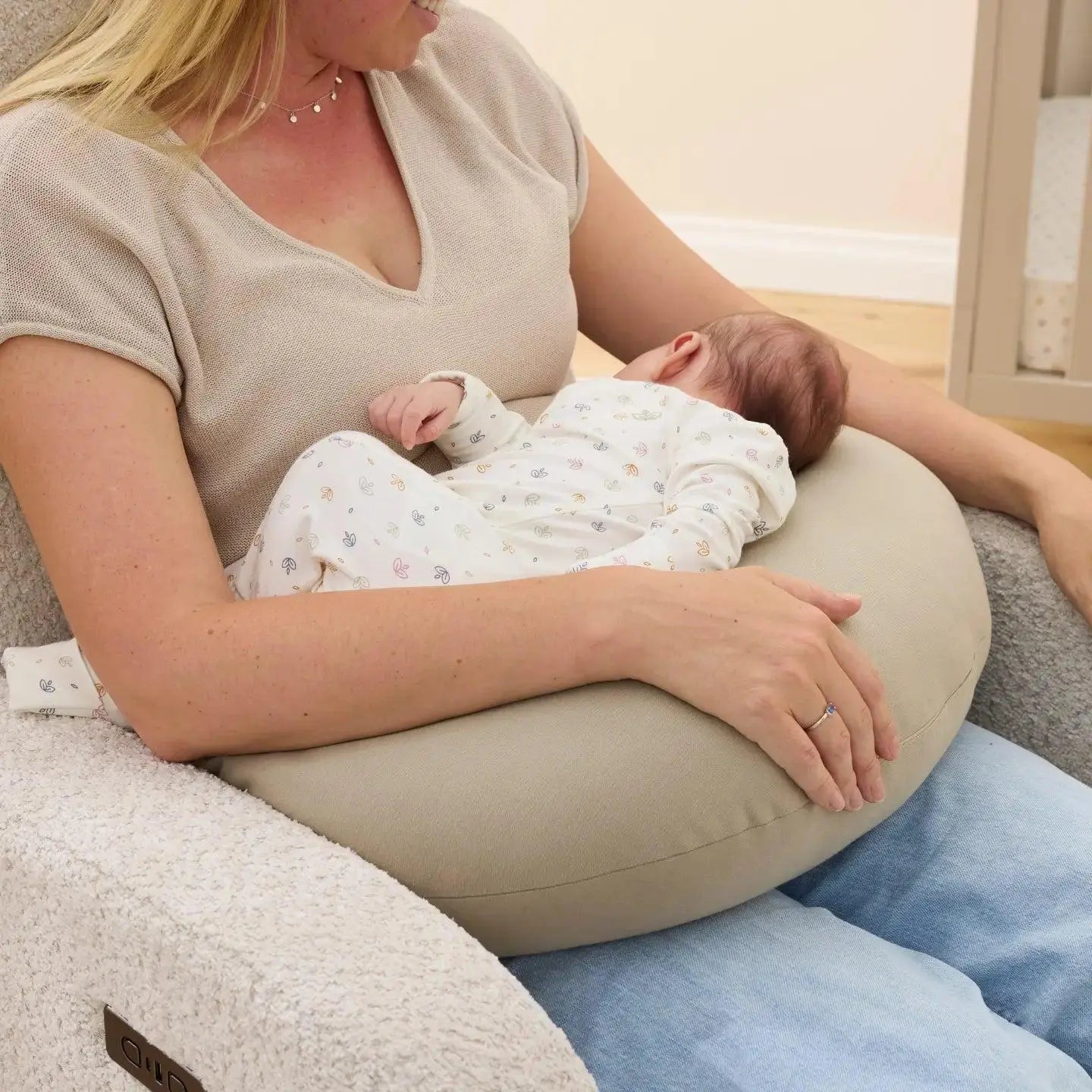 Snuggle Me Feeding Pillow - Birch