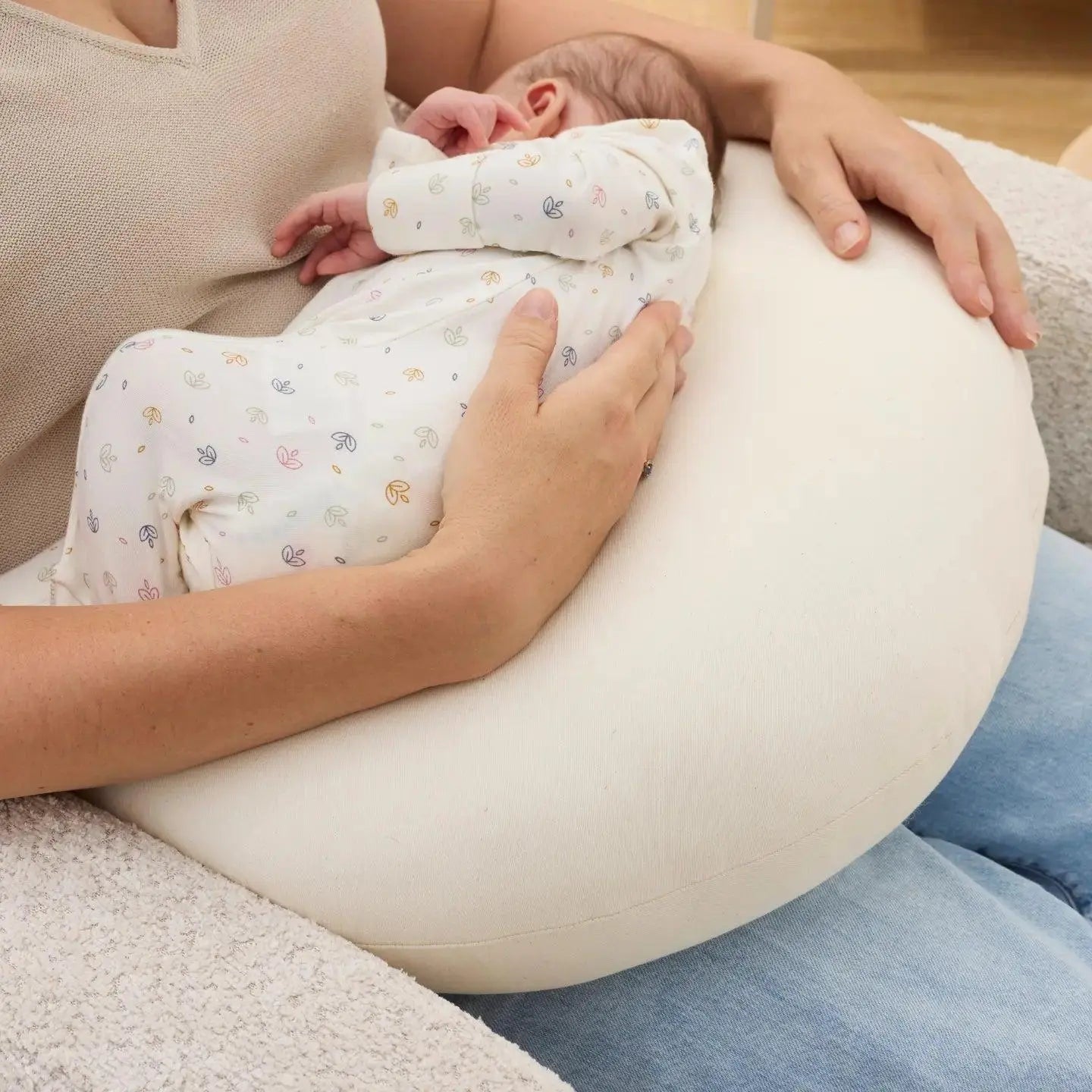 Snuggle Me Feeding Pillow - Natural