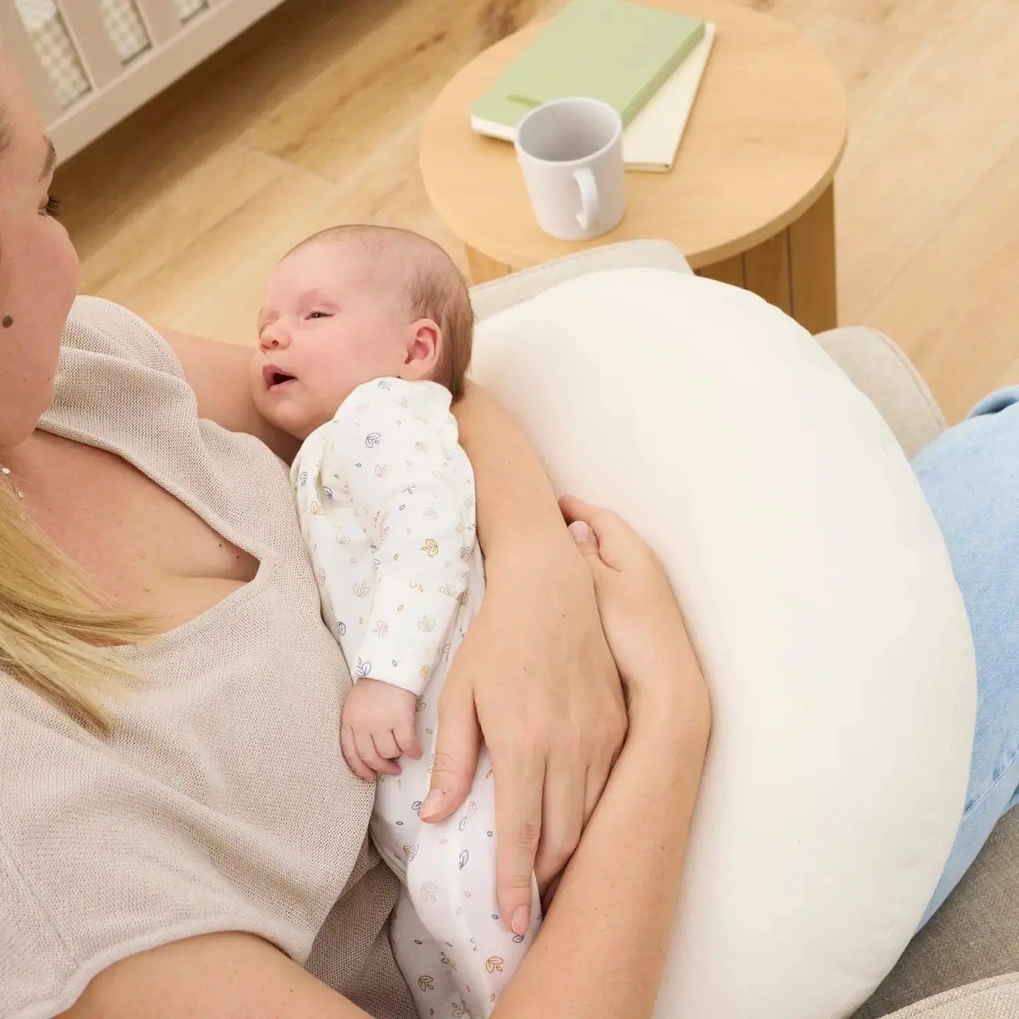 Snuggle Me Feeding Pillow - Natural