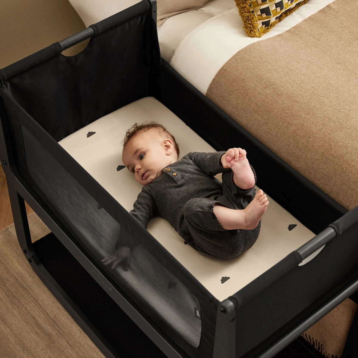 SnuzPod5 Bedside Bassinet Bundle - Cashmere