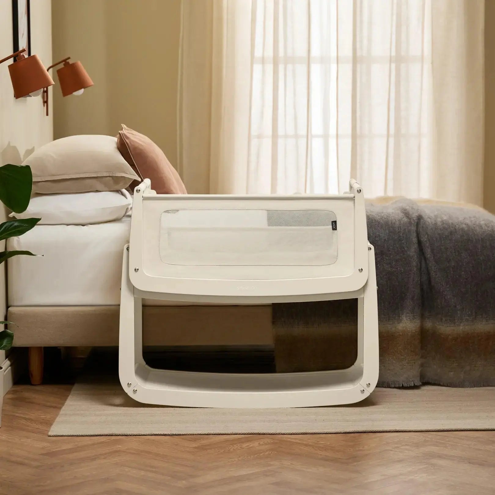 SnuzPod5 Bedside Bassinet - Cashmere