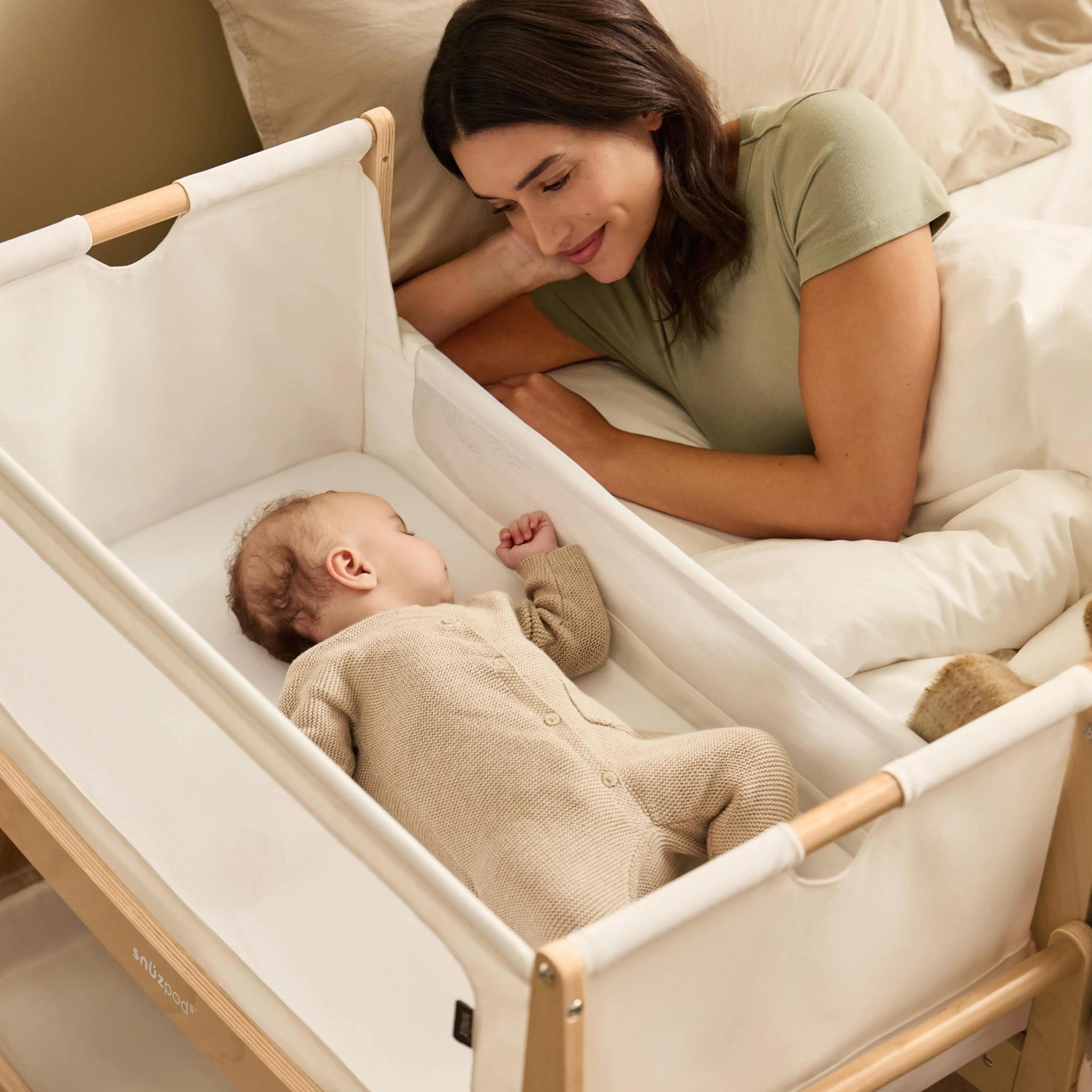 SnuzPod5 Bedside Bassinet - Natural