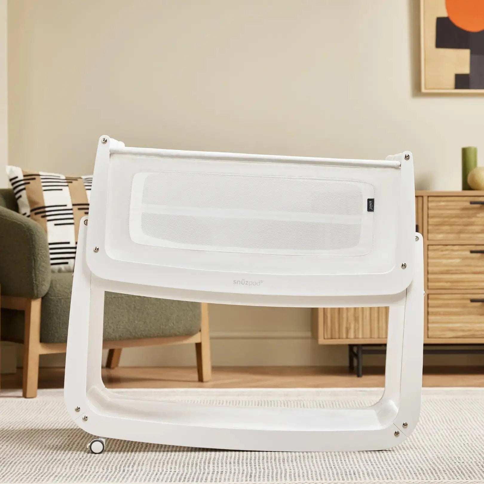 SnuzPod5 Bedside Bassinet - White