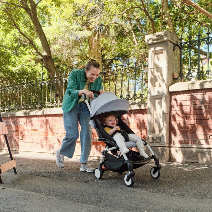 Stokke YOYO3 Pram with Bassinet Bundle