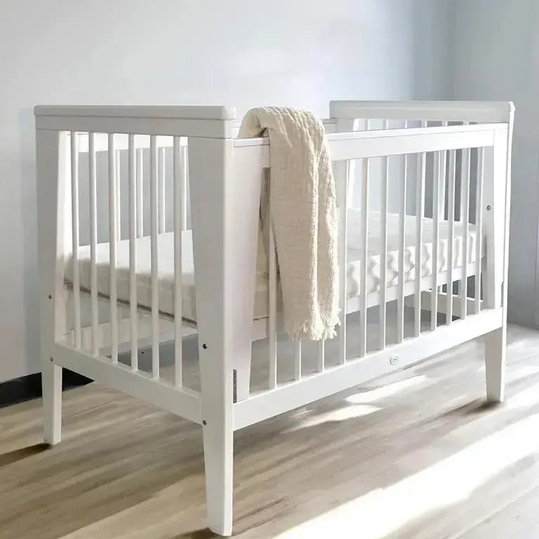 Sweet Pea Emma Cot, Mattress & 3-Drawer Chest Bundle