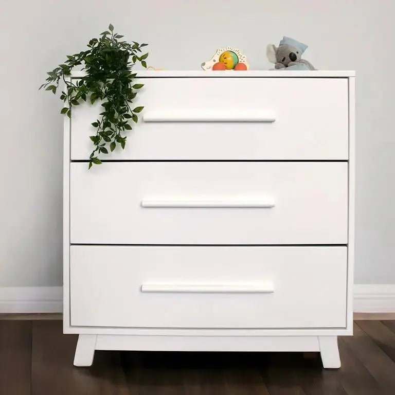 Sweet Pea Emma Cot, Mattress & 3-Drawer Chest Bundle