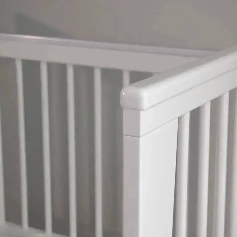 Sweet Pea Emma Cot, Mattress & 3-Drawer Chest Bundle