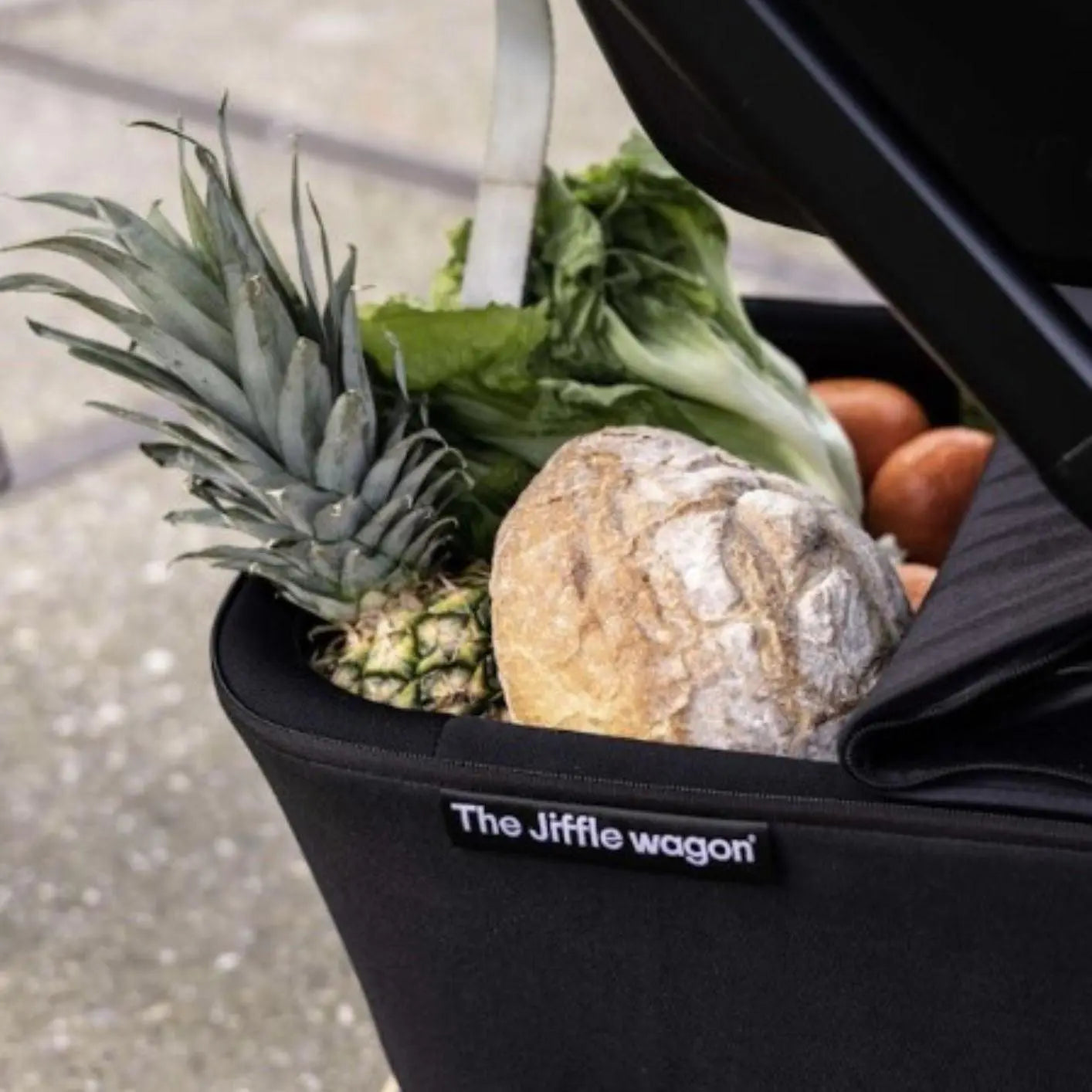 The Jiffle Wagon 6 in 1 Pram