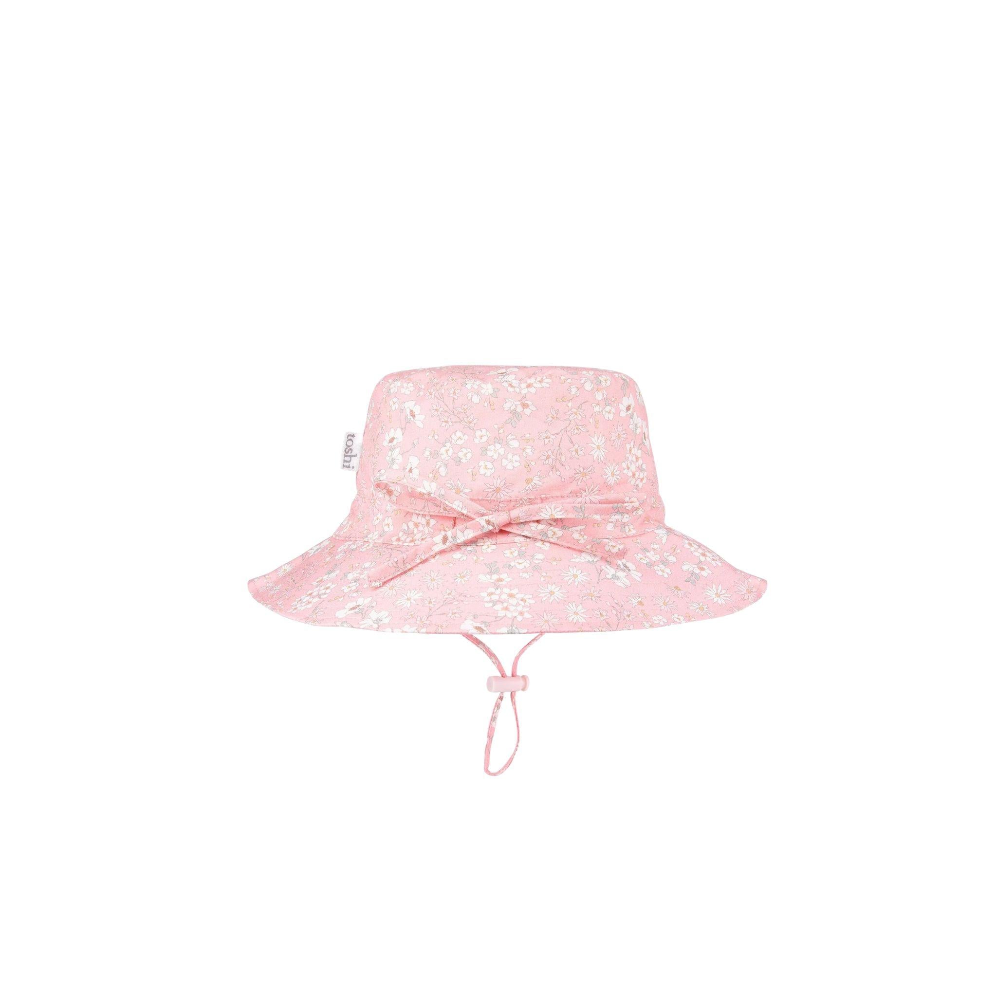 Toshi Sunhat Eva