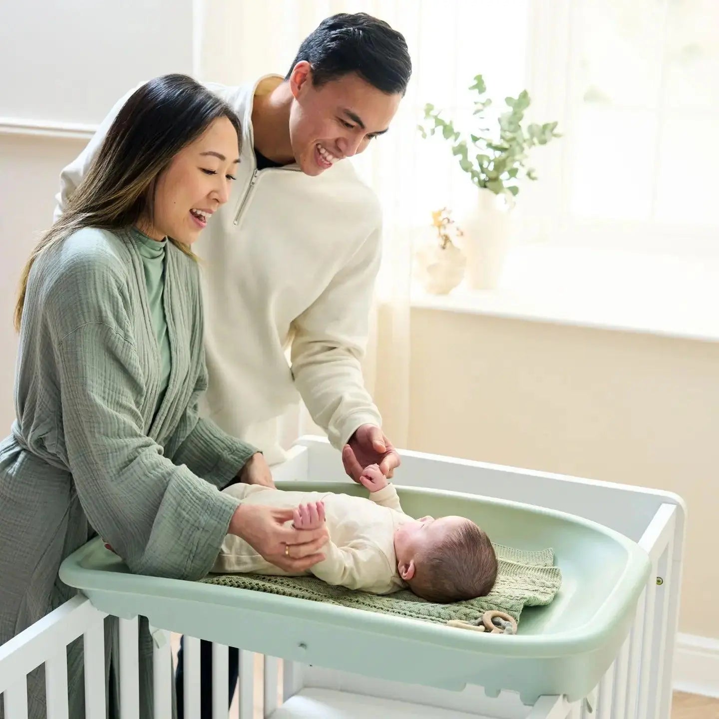 Cushi Baby Changing Mat in Leaf