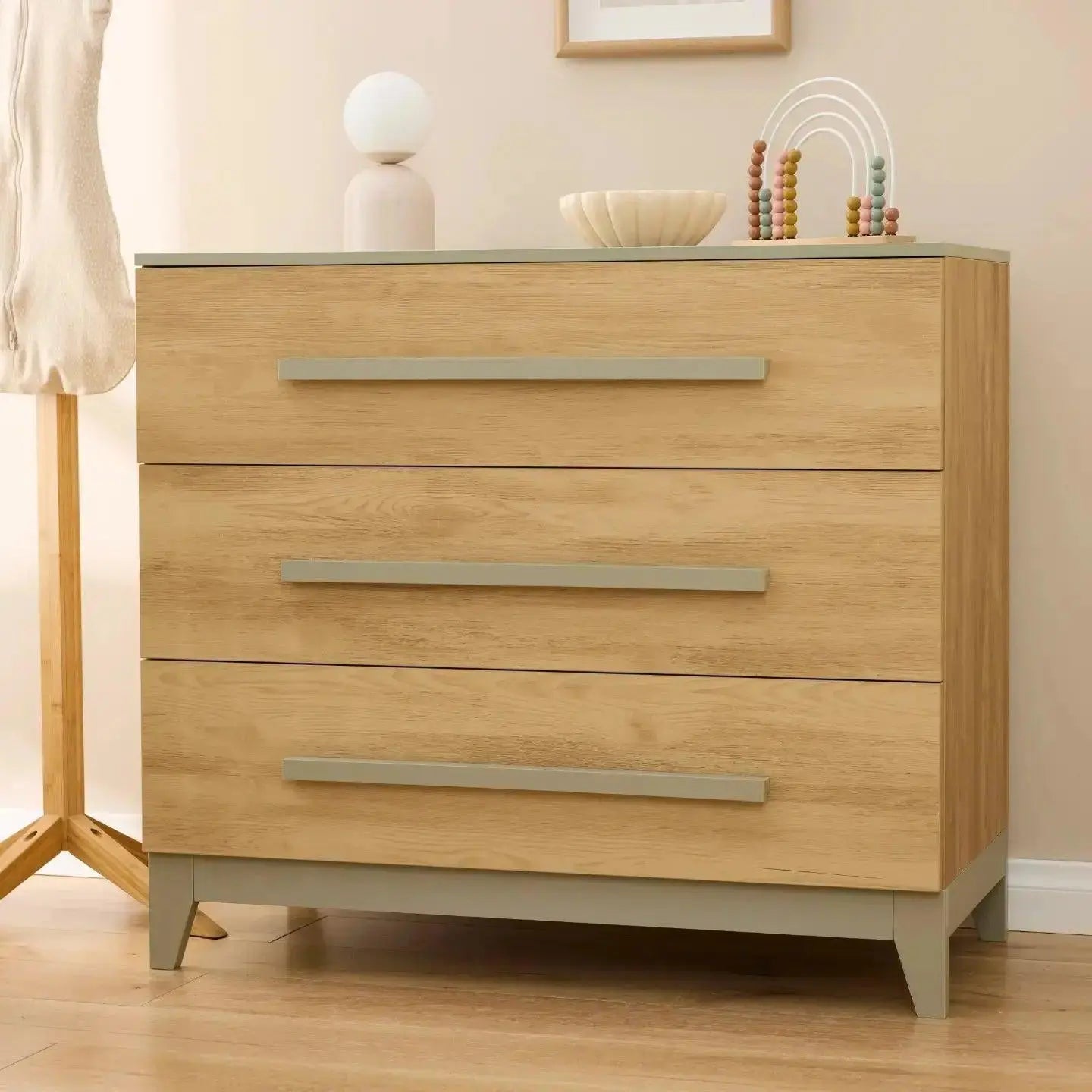 Tutti Bambini Misha Cot Package - Sage and Golden Oak