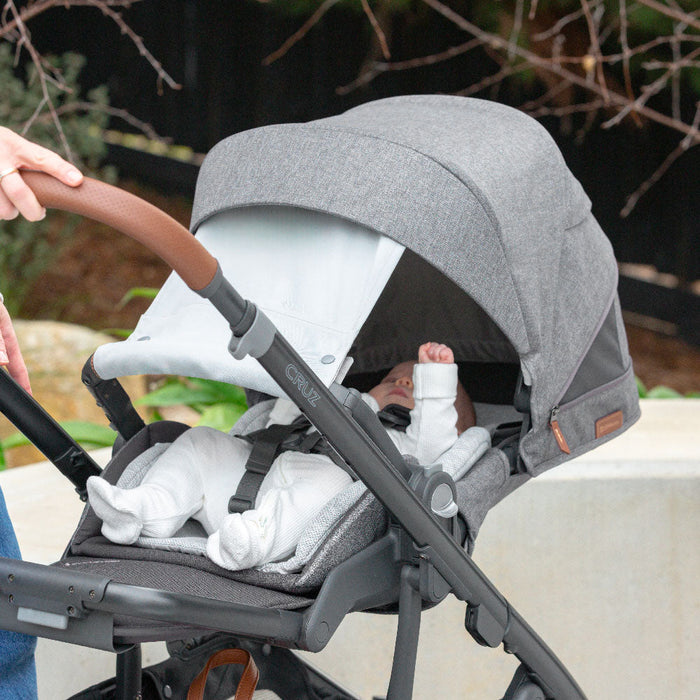 UPPAbaby Cruz V3 Pram - Evelyn (Meadow Green)