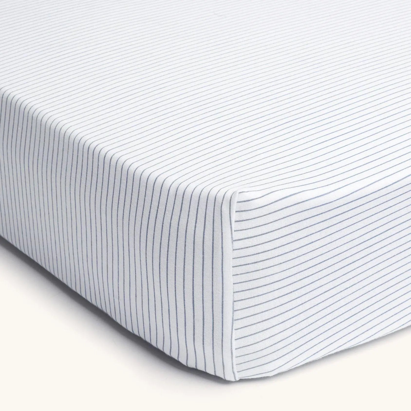 ergoPouch 2-in-1 Waterproof Fitted Sheet - Midnight Stripe